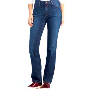 L.L. Bean jeans Classic Fit straight leg blue denim laidback 14